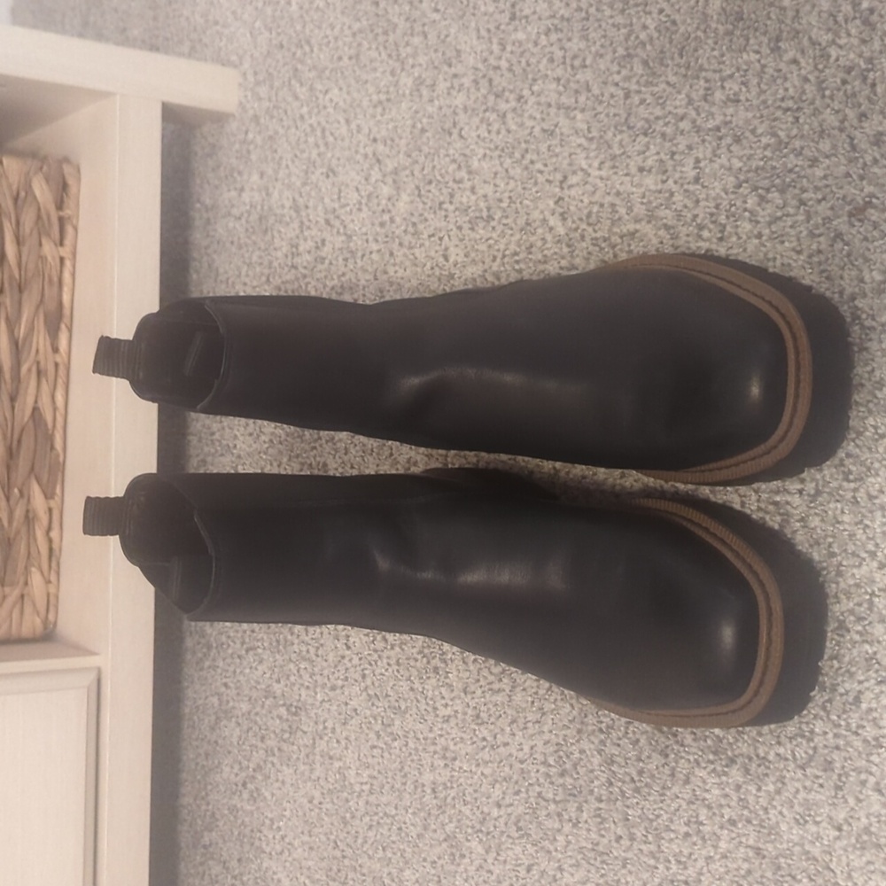 Sam Edelman Laguna Boots size 9.5 Black